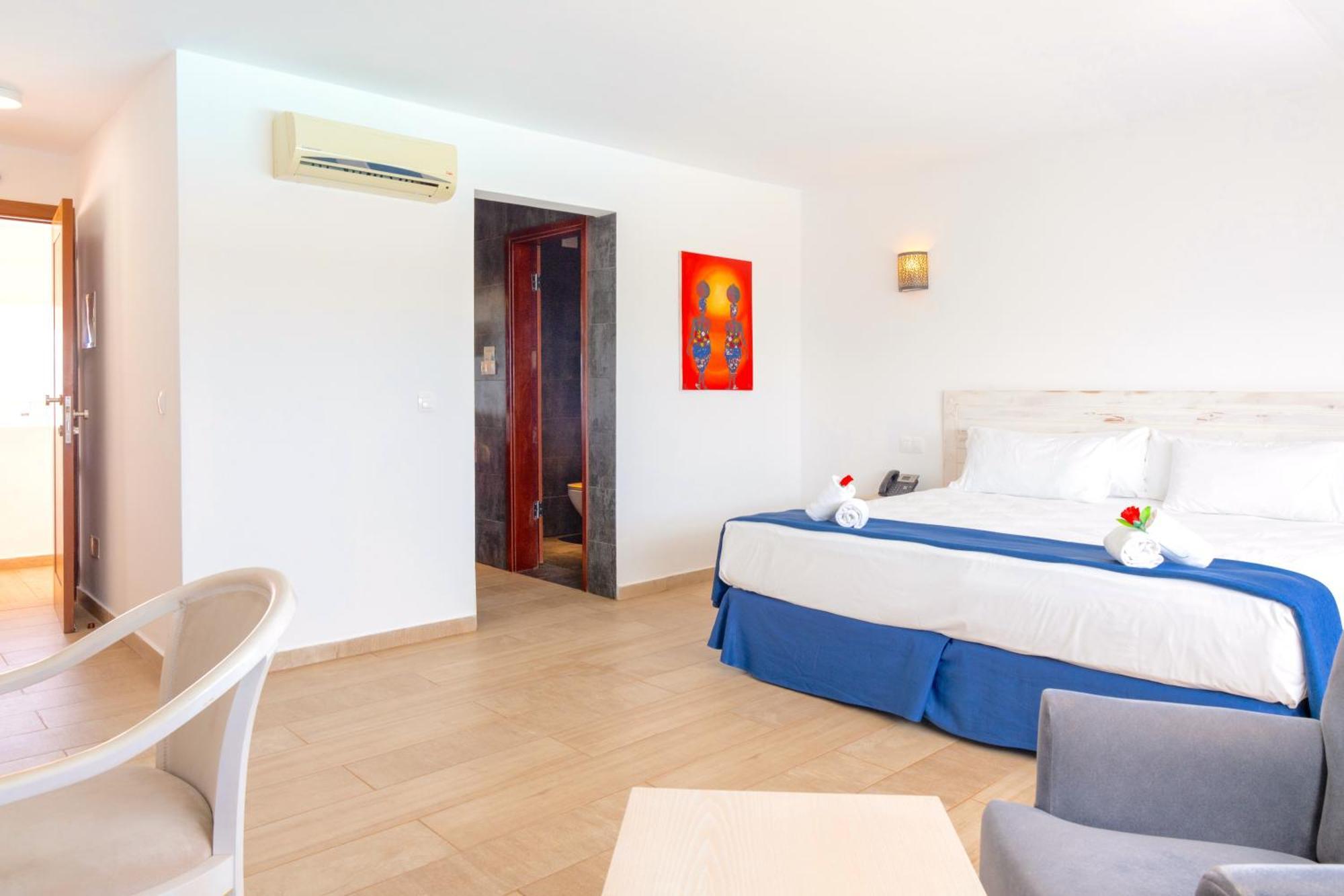 Hotel Livvo Budha Beach Santa Maria Esterno foto